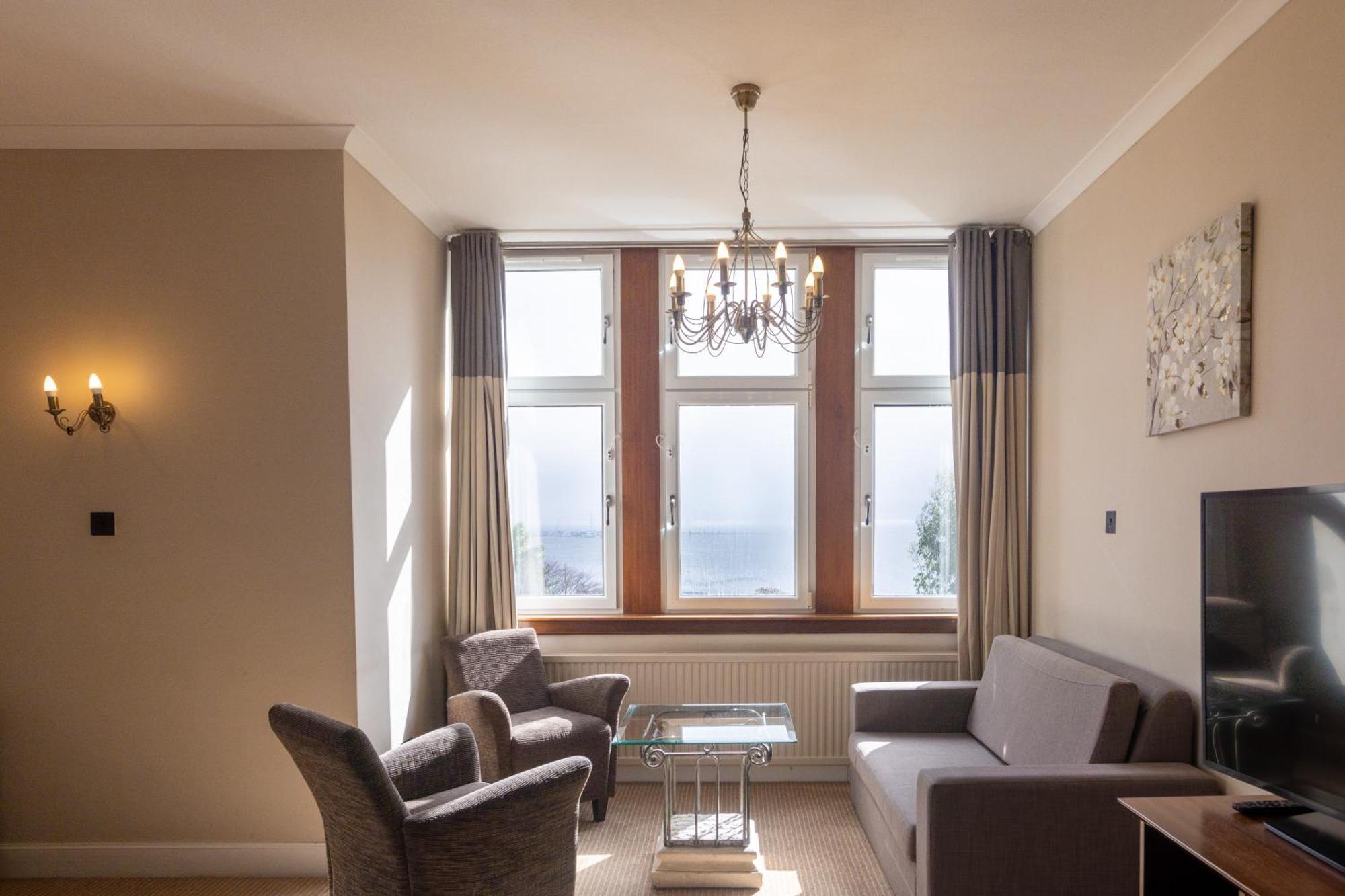 Rosslea Hall Hotel Rhu Rum bild