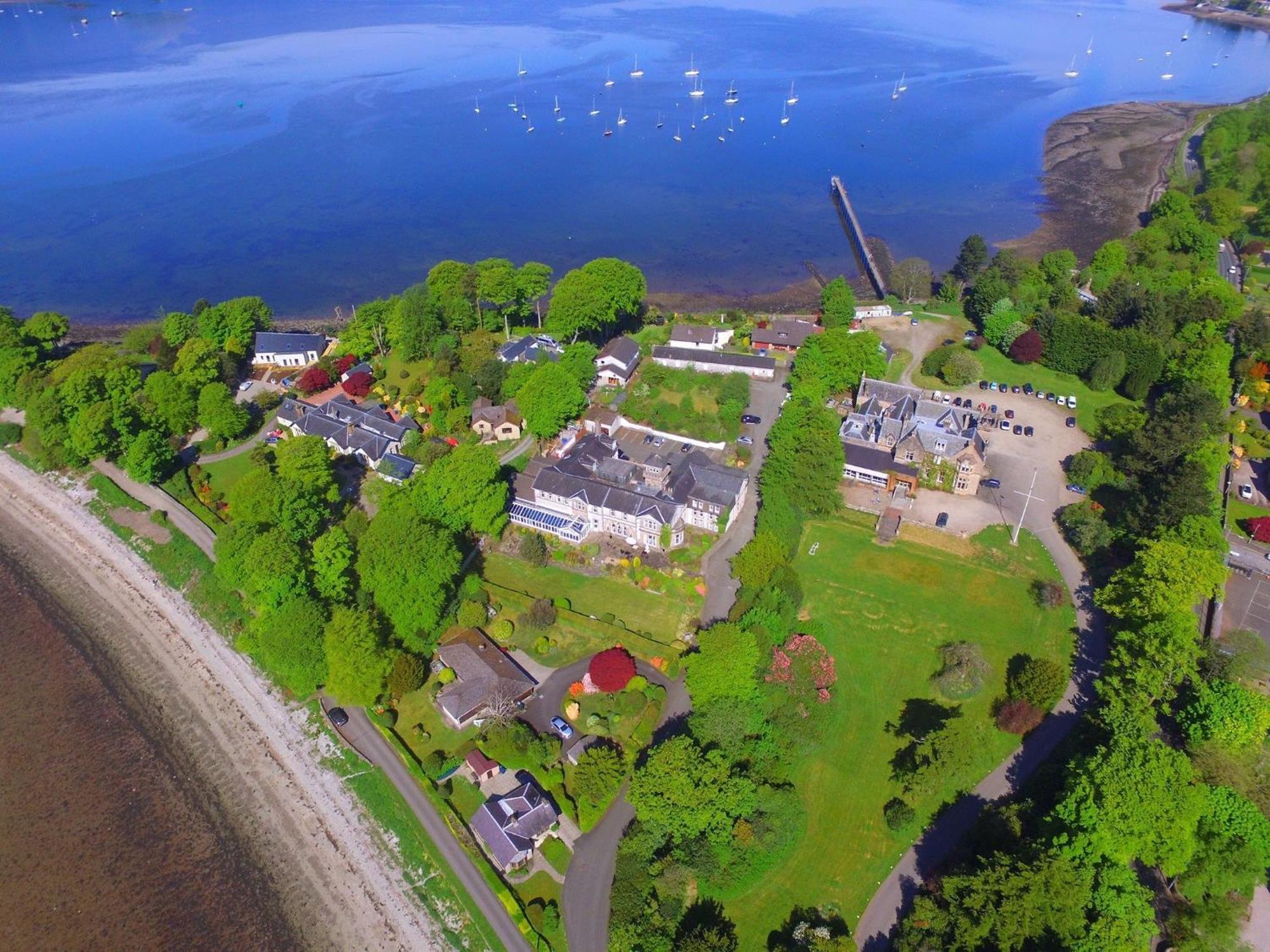 Rosslea Hall Hotel Rhu Exteriör bild